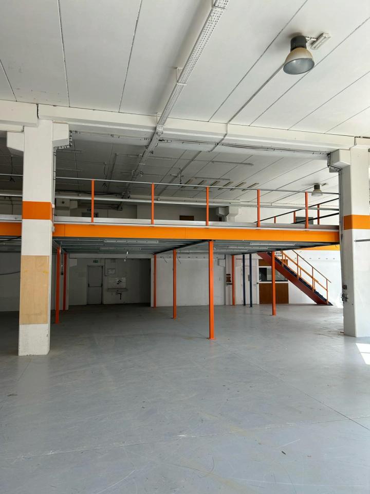 Local d'activité Mouans-Sartoux 706m² Location local d'activité Mouans-Sartoux Alpes-Maritimes OLACT2532595 12